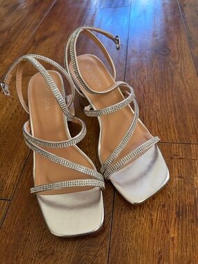 Moda Silver Crystal-Strap Square-Toe Heels